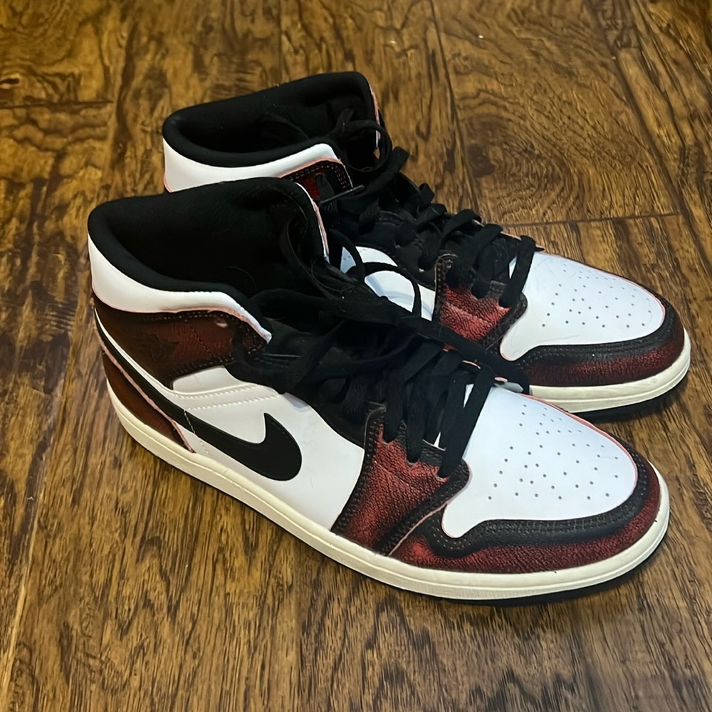Mens Jordan one
